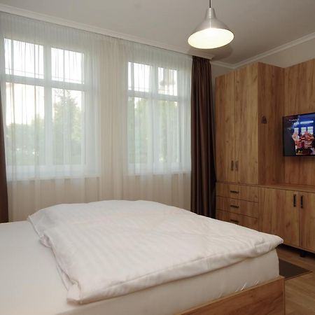 Almasy Apartmanhaz 귤러 외부 사진