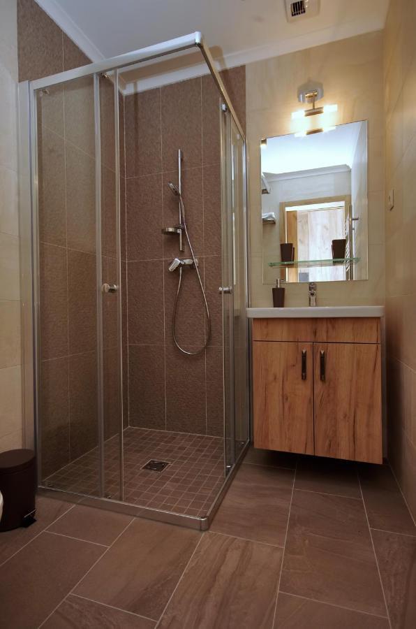 Almasy Apartmanhaz 귤러 외부 사진