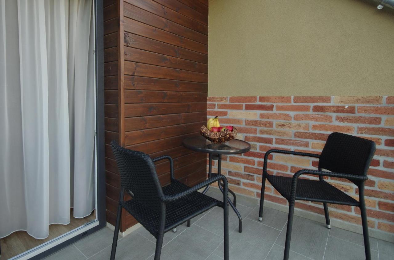 Almasy Apartmanhaz 귤러 외부 사진