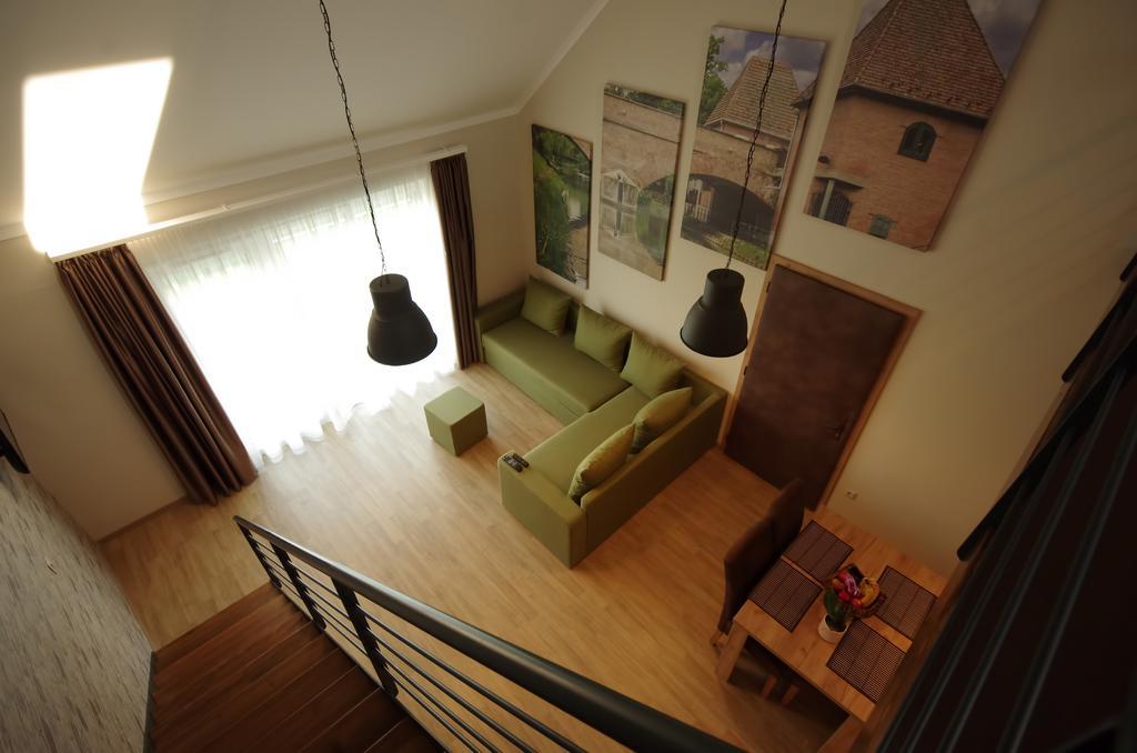 Almasy Apartmanhaz 귤러 외부 사진